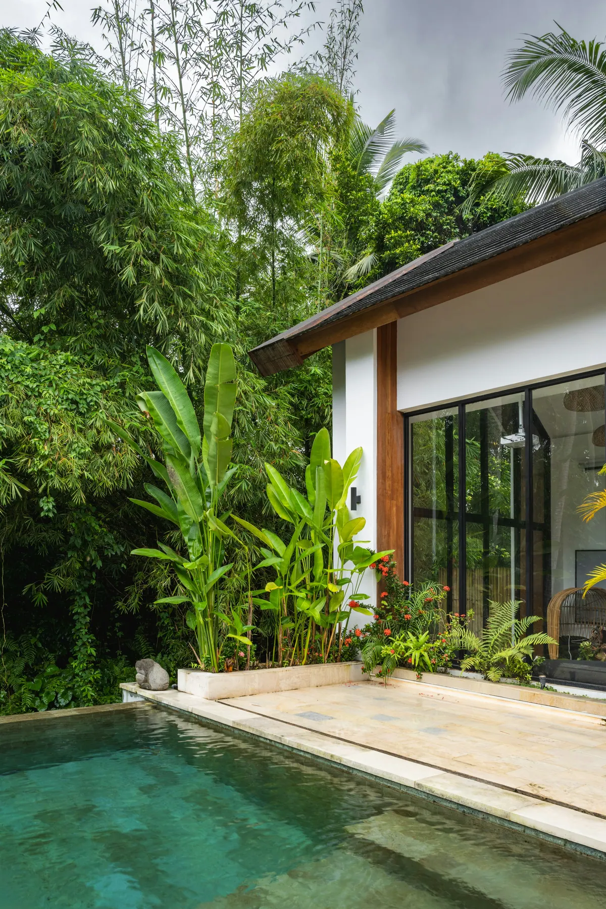 Casa de Campo Serra Azul — Casa entre as árvores